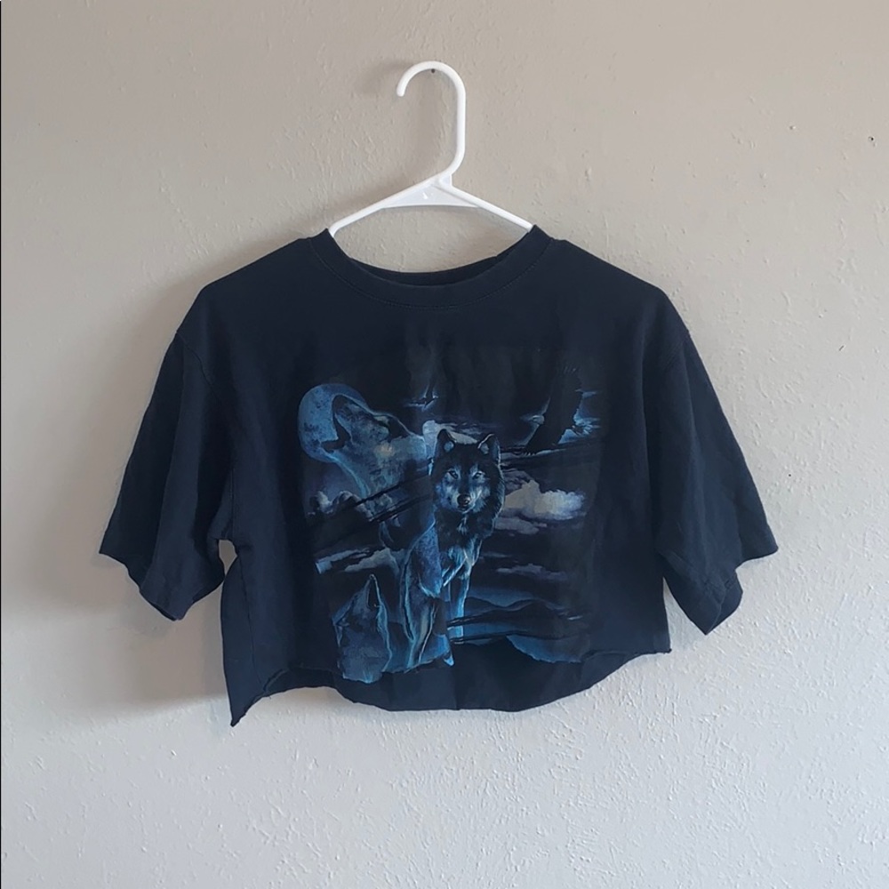 Outdoor Life Black/Navy Wolf Cropped Tee- Small